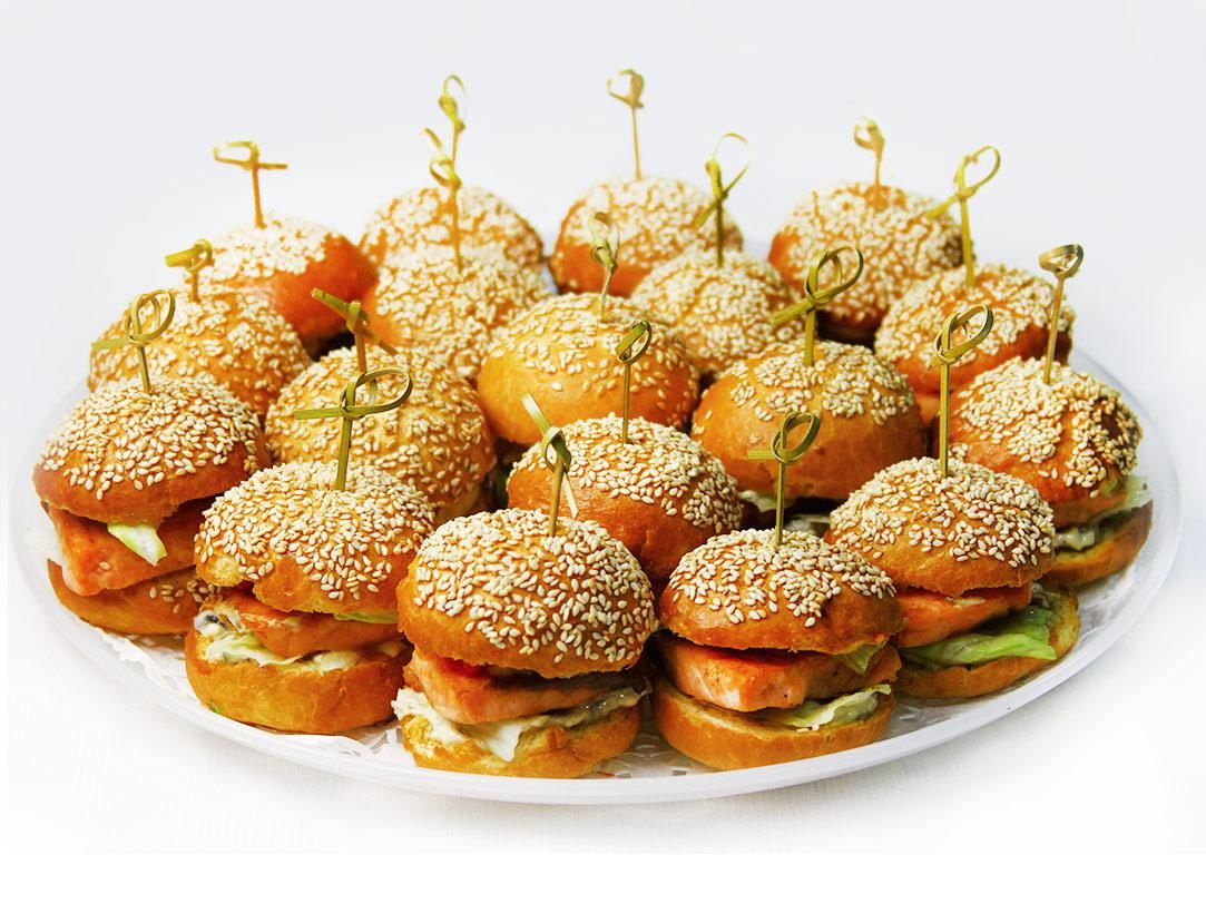 Salmon-Lover Sandwich-Sliders (Mini Burgers 6 cm) 16/24 pcs