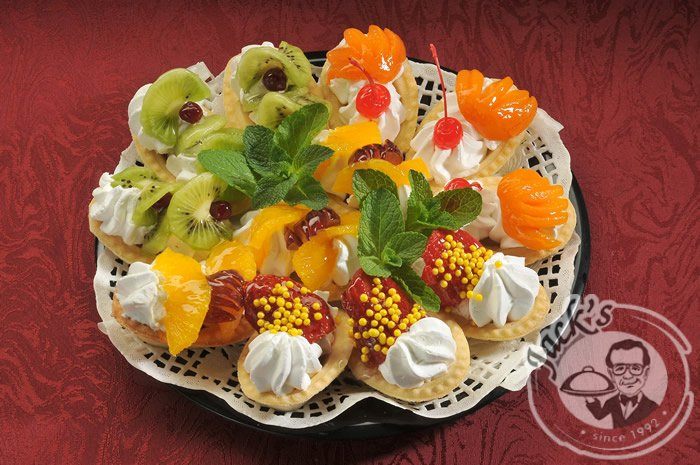 Assorted Tartlets with Fruits 12/20 pcs