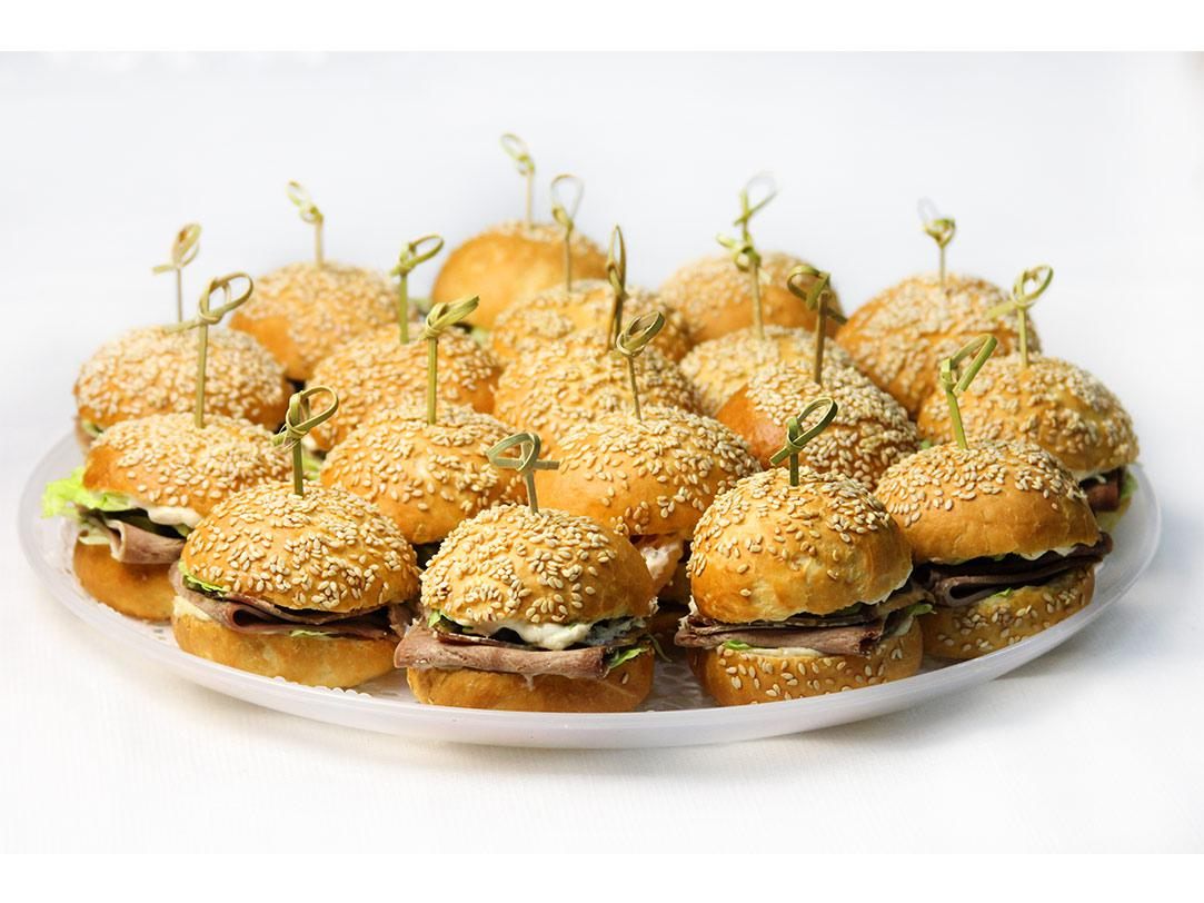 Sandwich Sliders (Mini Burgers 6 cm) "Tongue-On-Your-Bun" 16/24 pcs