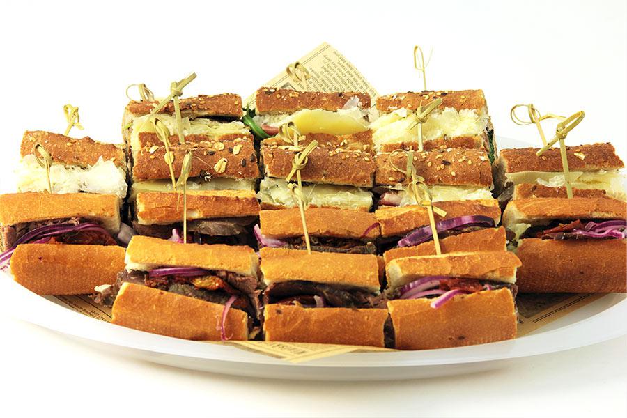 Assorted Deluxe Sandwiches "Cheshire" 16/32 pcs
