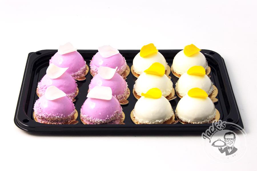 Assorted Mousse Pastry "Madeleine Smile" 12 pcs