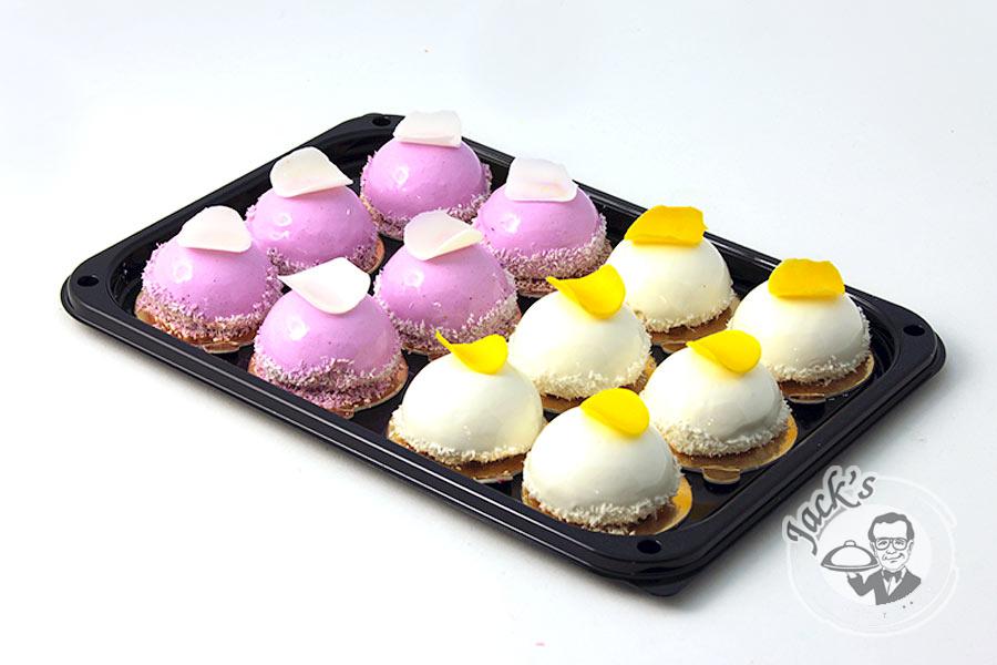 Assorted Mousse Pastry "Madeleine Smile" 12 pcs