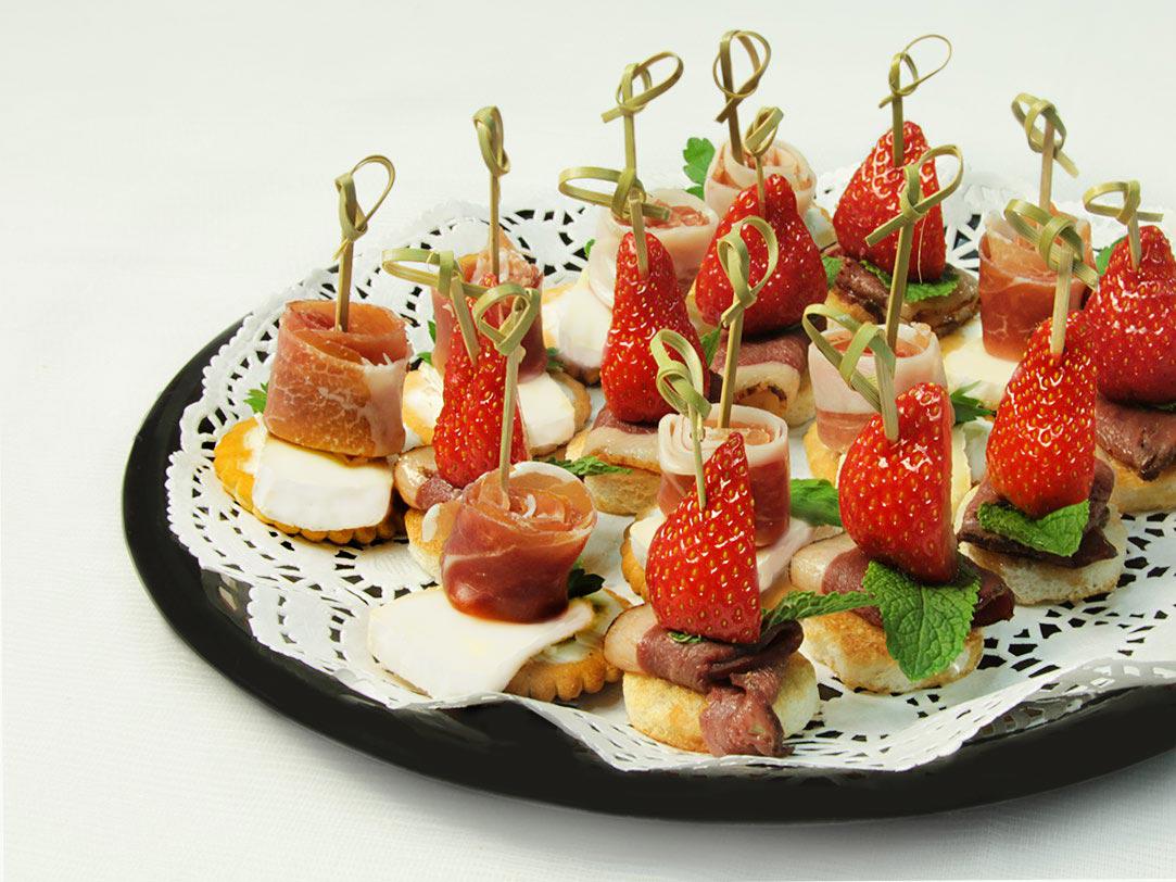 Assorted canapes "The Congerville" 16/30 pcs